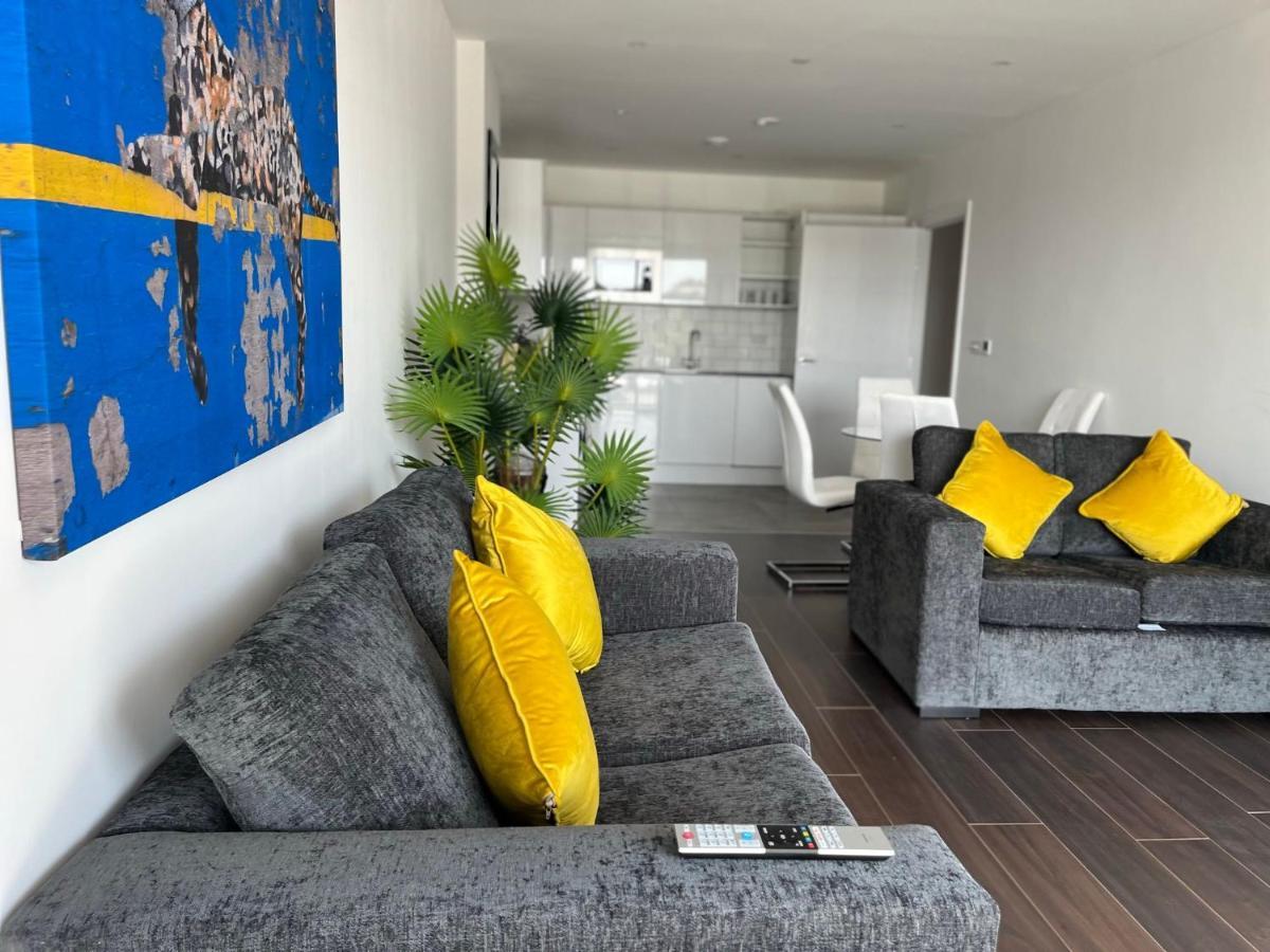 Spacious, Bright & Modern 1 & 2 Bed Apartments At Sligo House - Central Watford واتفورد المظهر الخارجي الصورة