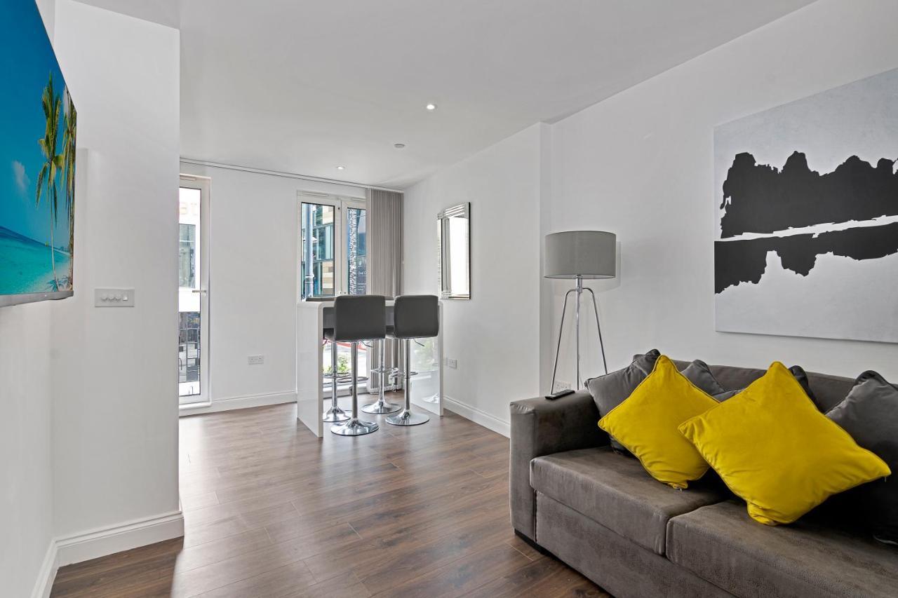 Spacious, Bright & Modern 1 & 2 Bed Apartments At Sligo House - Central Watford واتفورد المظهر الخارجي الصورة