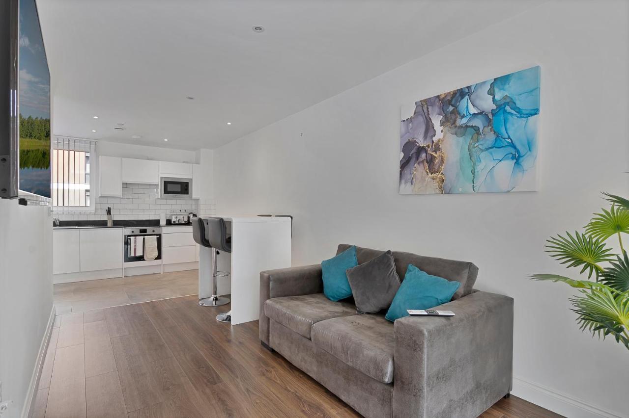 Spacious, Bright & Modern 1 & 2 Bed Apartments At Sligo House - Central Watford واتفورد المظهر الخارجي الصورة