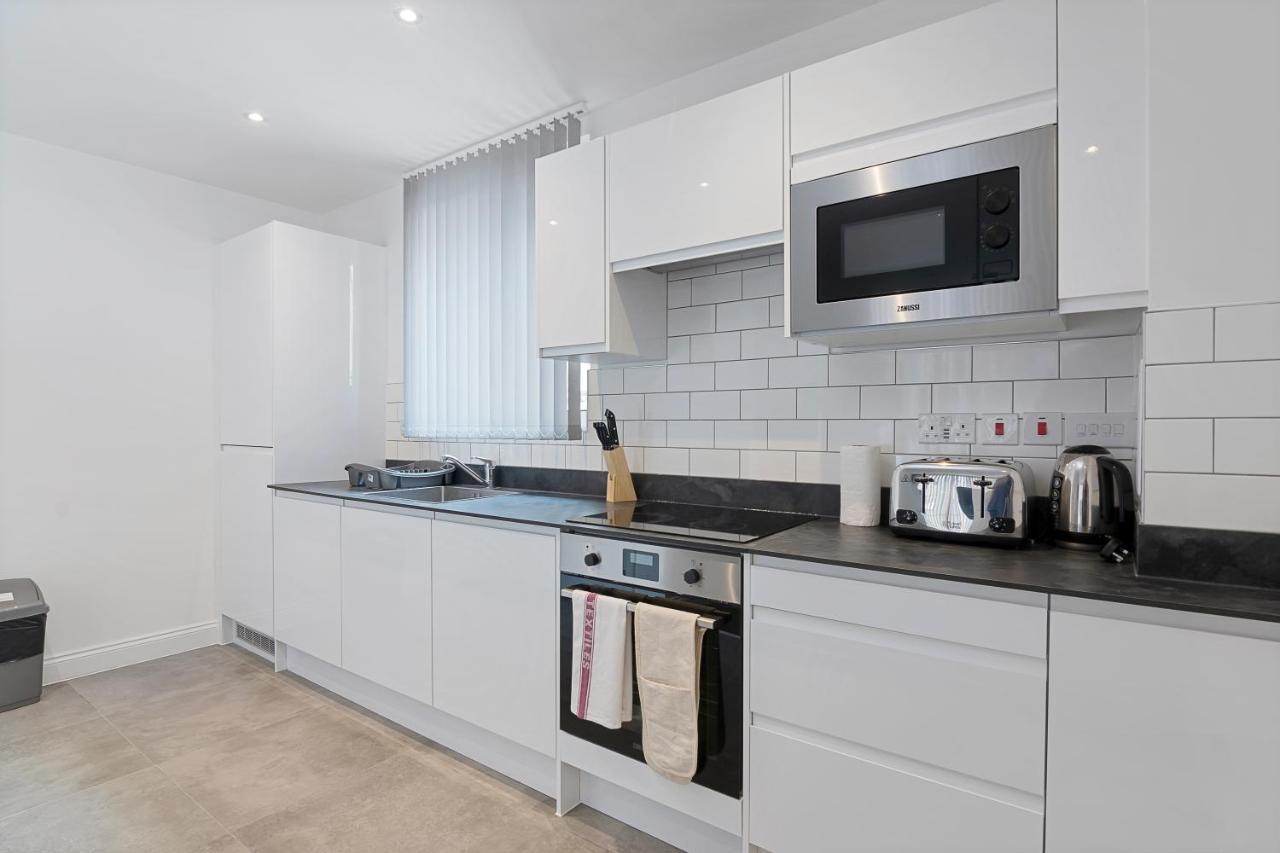 Spacious, Bright & Modern 1 & 2 Bed Apartments At Sligo House - Central Watford واتفورد المظهر الخارجي الصورة