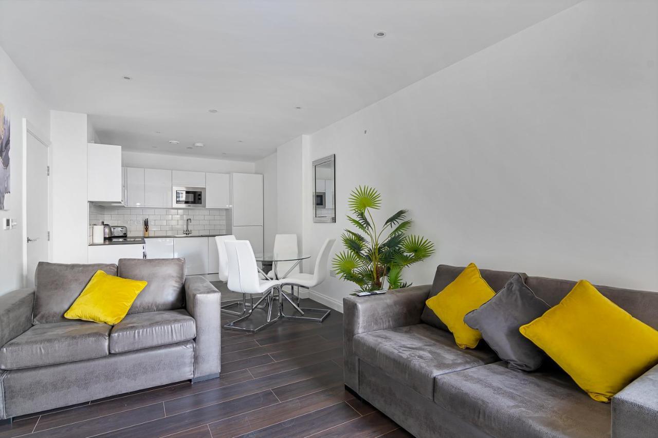 Spacious, Bright & Modern 1 & 2 Bed Apartments At Sligo House - Central Watford واتفورد المظهر الخارجي الصورة