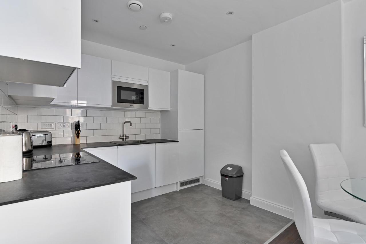 Spacious, Bright & Modern 1 & 2 Bed Apartments At Sligo House - Central Watford واتفورد المظهر الخارجي الصورة